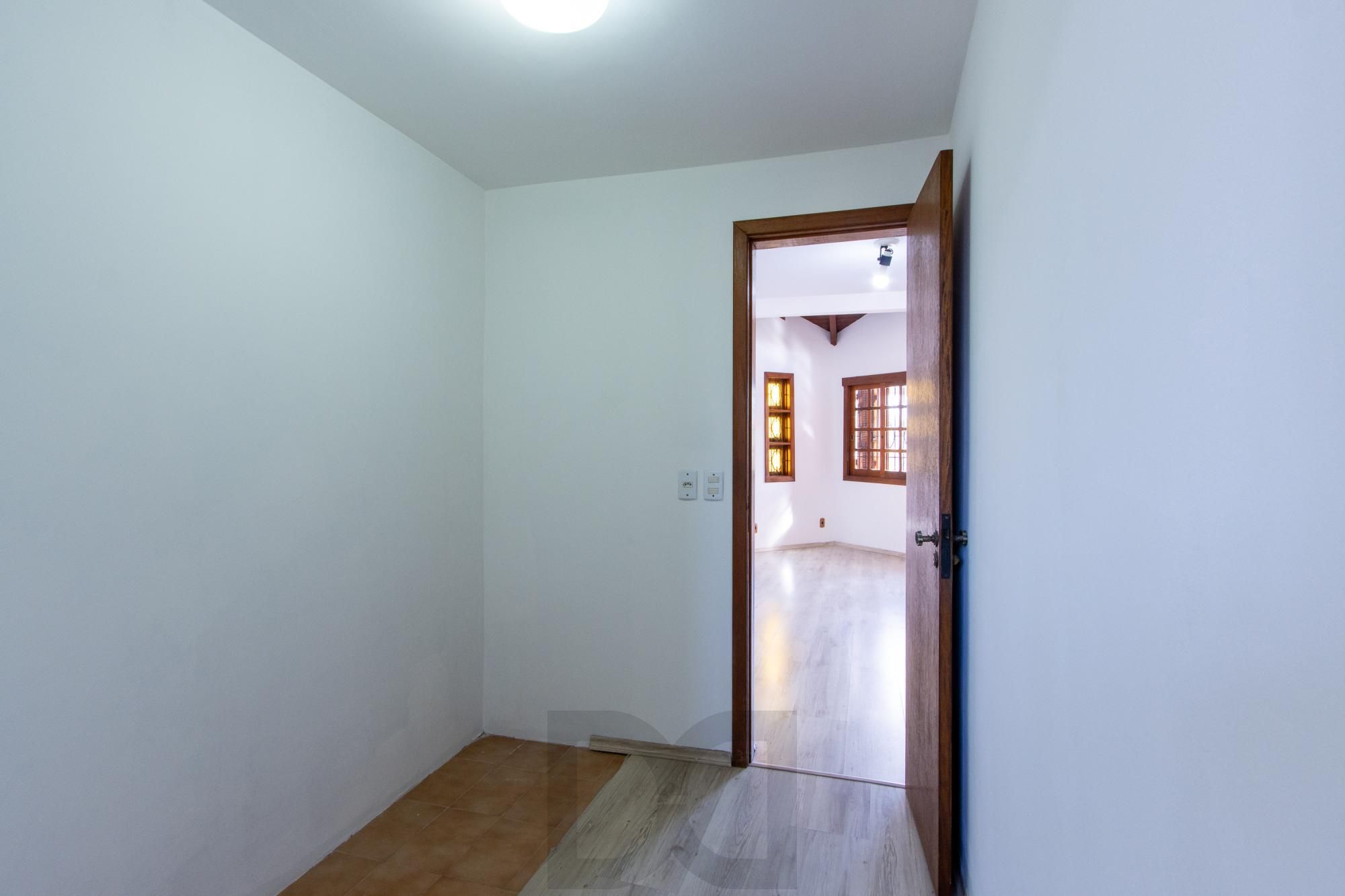 Casa para Venda - 253.35m², 3 dormitórios, sendo 1 suites, 4 vagas - Serraria — foto 42