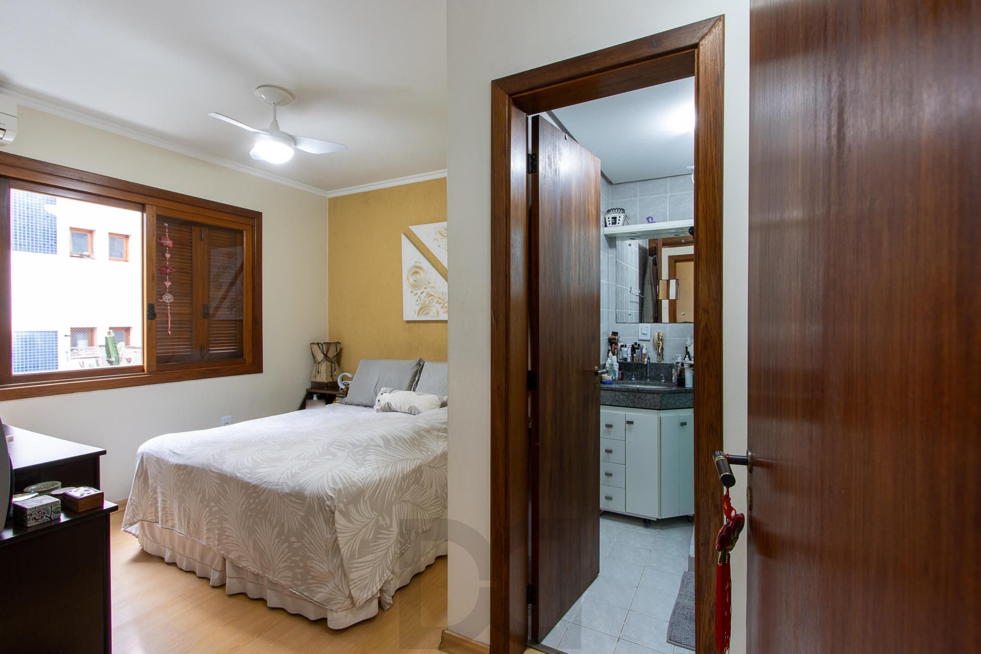 Apartamento de 3 dormitórios, 1 suíte e 3 vagas no bairro Ipanema. — foto 21