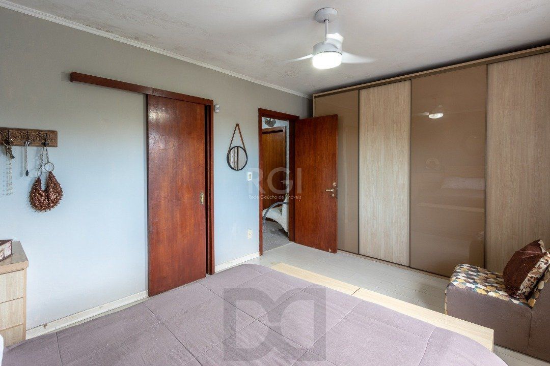 Casa para Venda com 3 dormitórios, sendo 1 suites e 4 vagas no bairro Ipanema — foto 32