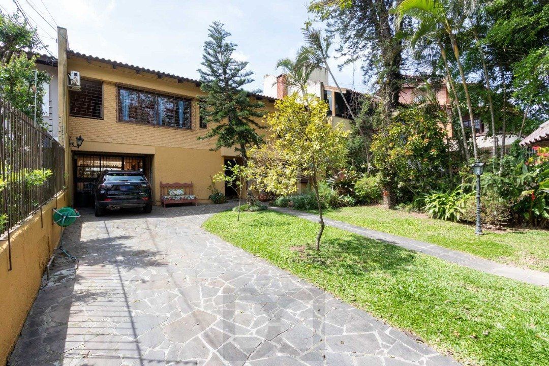 Casa para Venda - 435m², 4 dormitórios, sendo 4 suites, 4 vagas - Cristal — foto 1