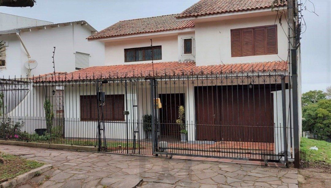 casa, 6 quartos, 1 suíte, 3 vagas, 352,38m2 privativos, bairro Santa Tereza — foto 2