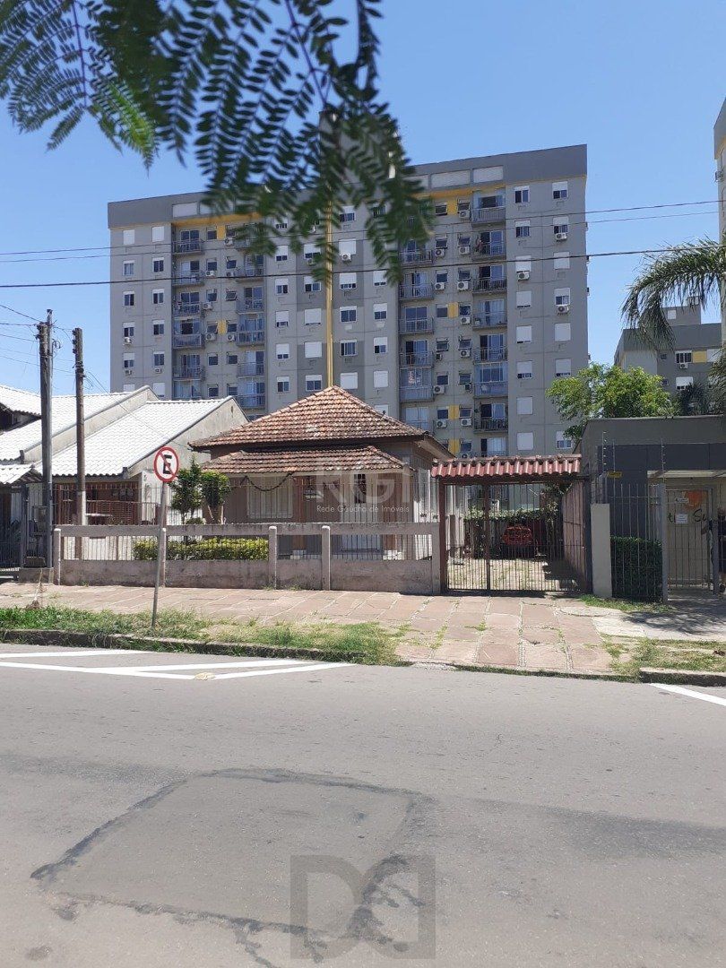 Casa para Venda - 440m², 2 dormitórios, Tristeza — foto 1