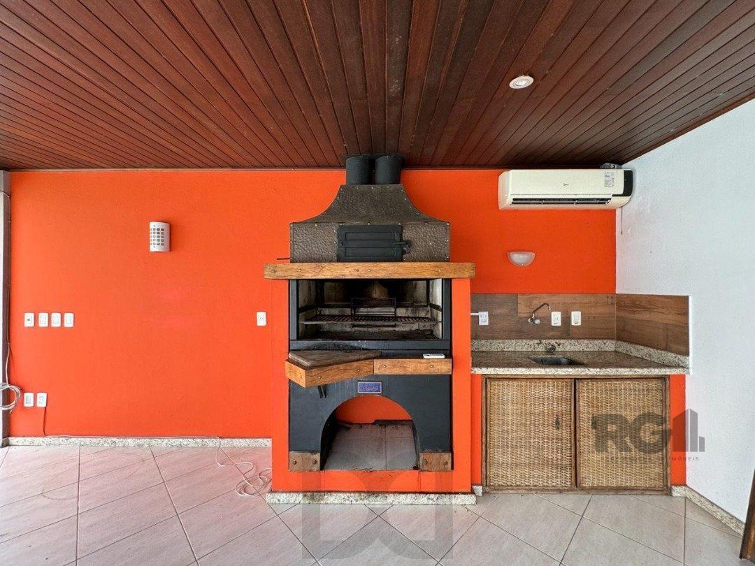 Com 4 suítes espaçosas, incluindo uma master com closet, — foto 44