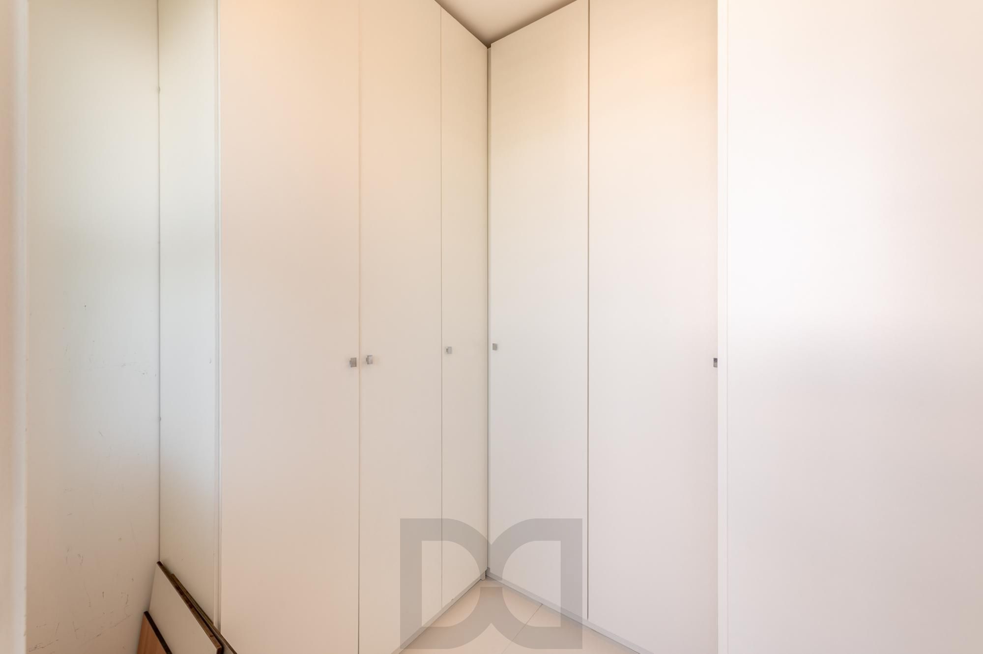 Apartamento com 204m², 3 dorm, 5 vagas no Petrópolis — foto 31