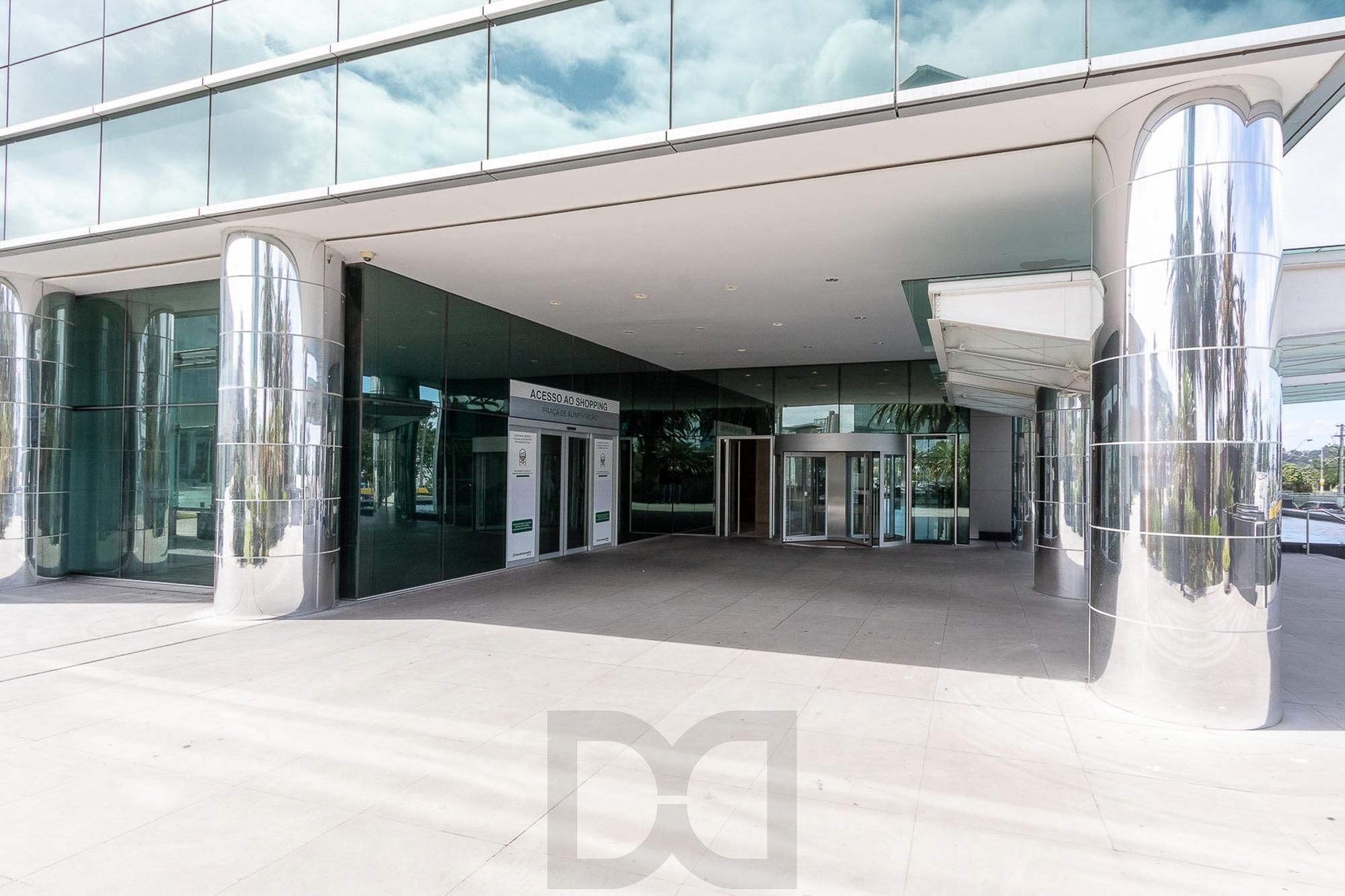 Sala Comercial no Ed. Cristal Tower junto ao Barra Shopping no Bairro Cristal — foto 12