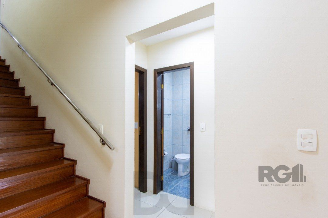 Casa para Venda - 220m², 3 dormitórios, sendo 2 suites, 5 vagas - Espirito Santo — foto 37