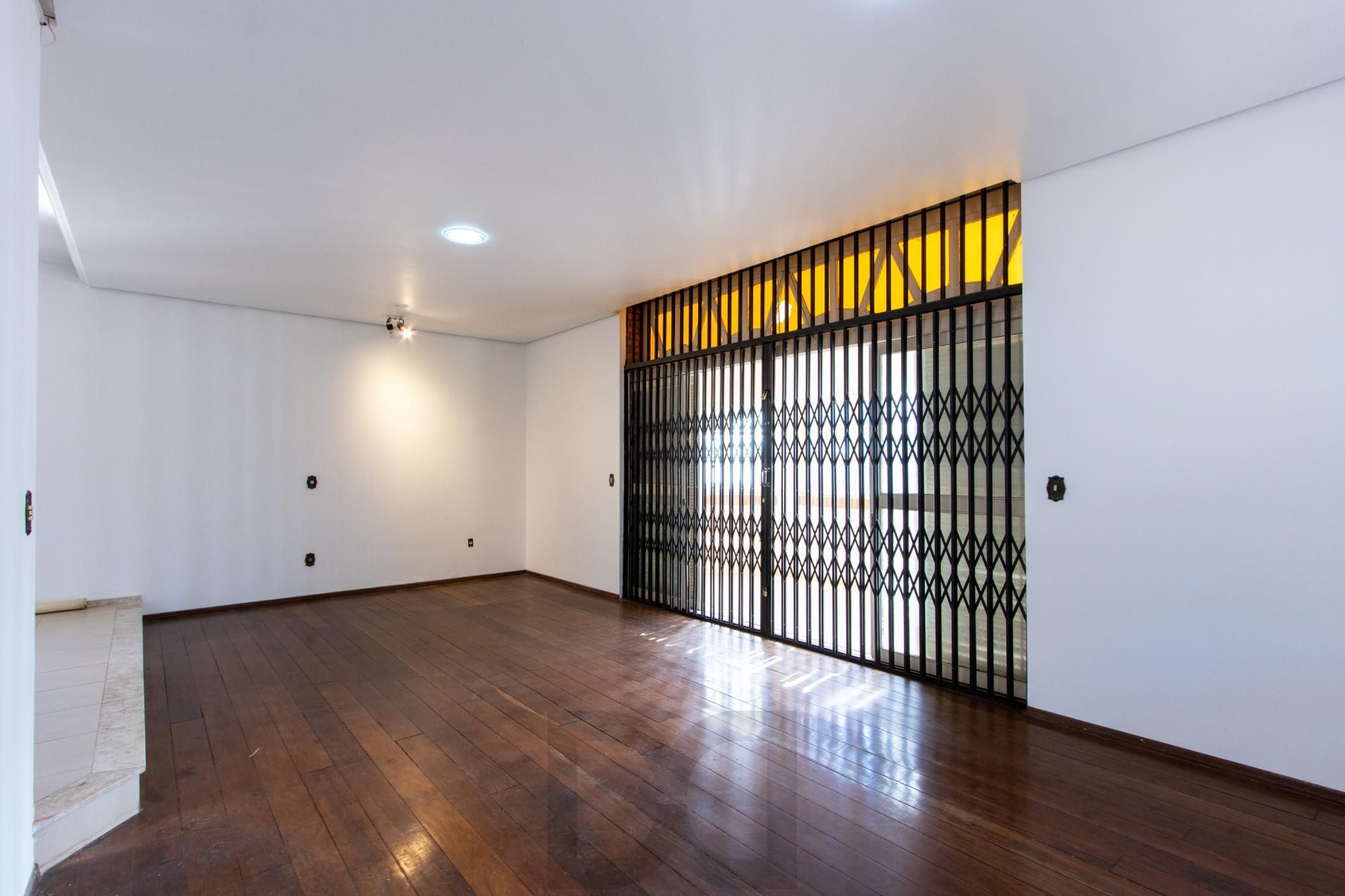 Casa para Venda - 231.72m², 4 dormitórios, sendo 1 suites, 3 vagas - Tristeza — foto 11
