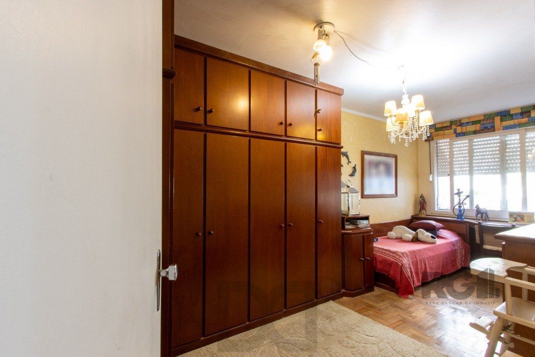 Espetacular 2 Casa Residencial de 5 Quartos e Piscina em Porto Alegre — foto 52