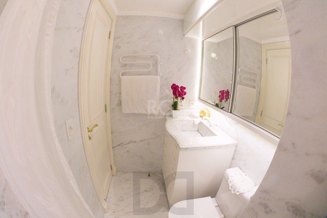 Apartamento para Venda - 80.3m², 3 dormitórios, sendo 1 suites, 2 vagas - Menino Deus — foto 6