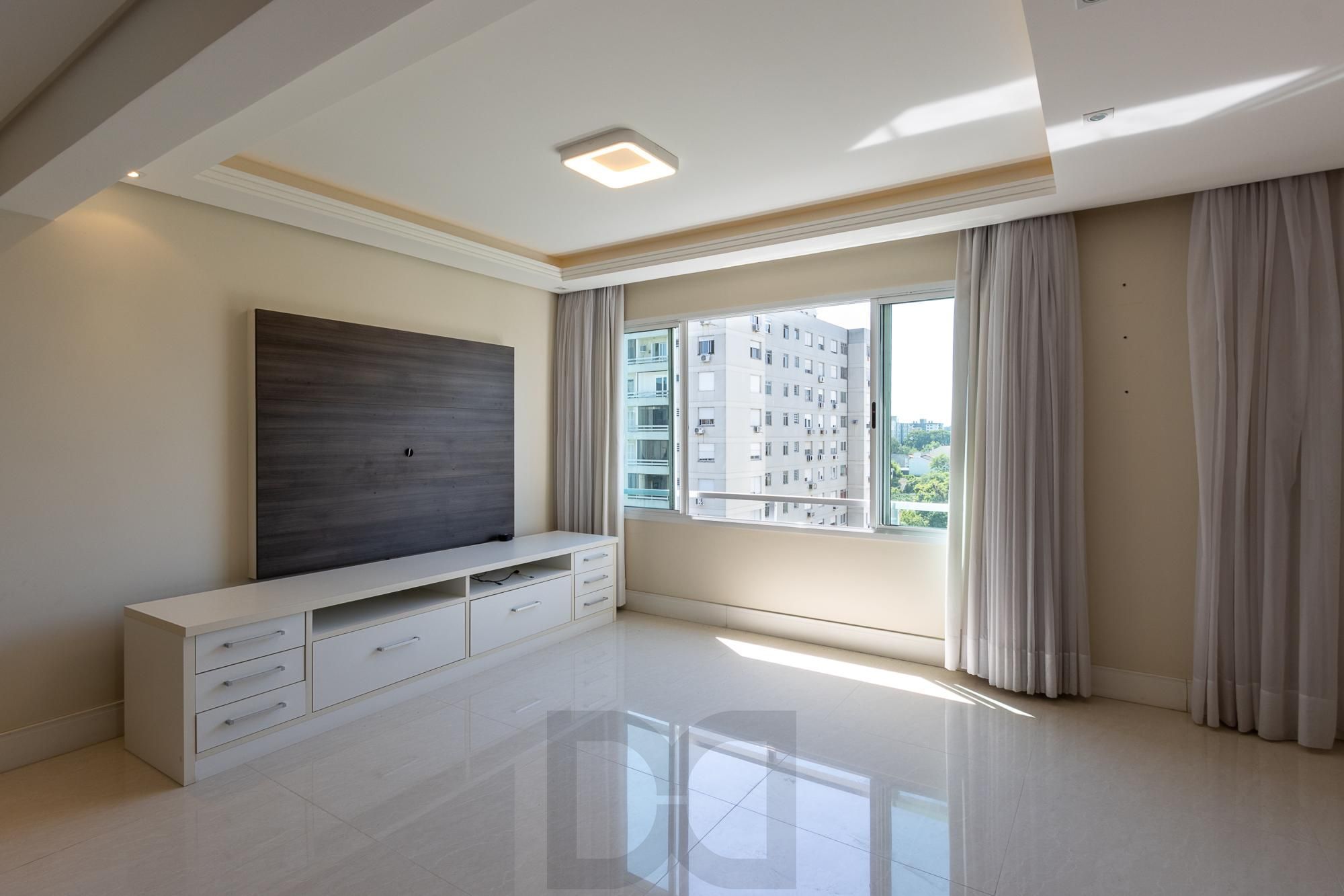 Apartamento de 3 dormitórios, 1 suíte e 2 vagas escrituradas no bairro Tristeza. — foto 6