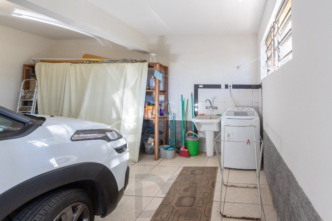 Casa para Venda - 308.25m², 3 dormitórios, sendo 1 suites, 5 vagas - Cristal — foto 34