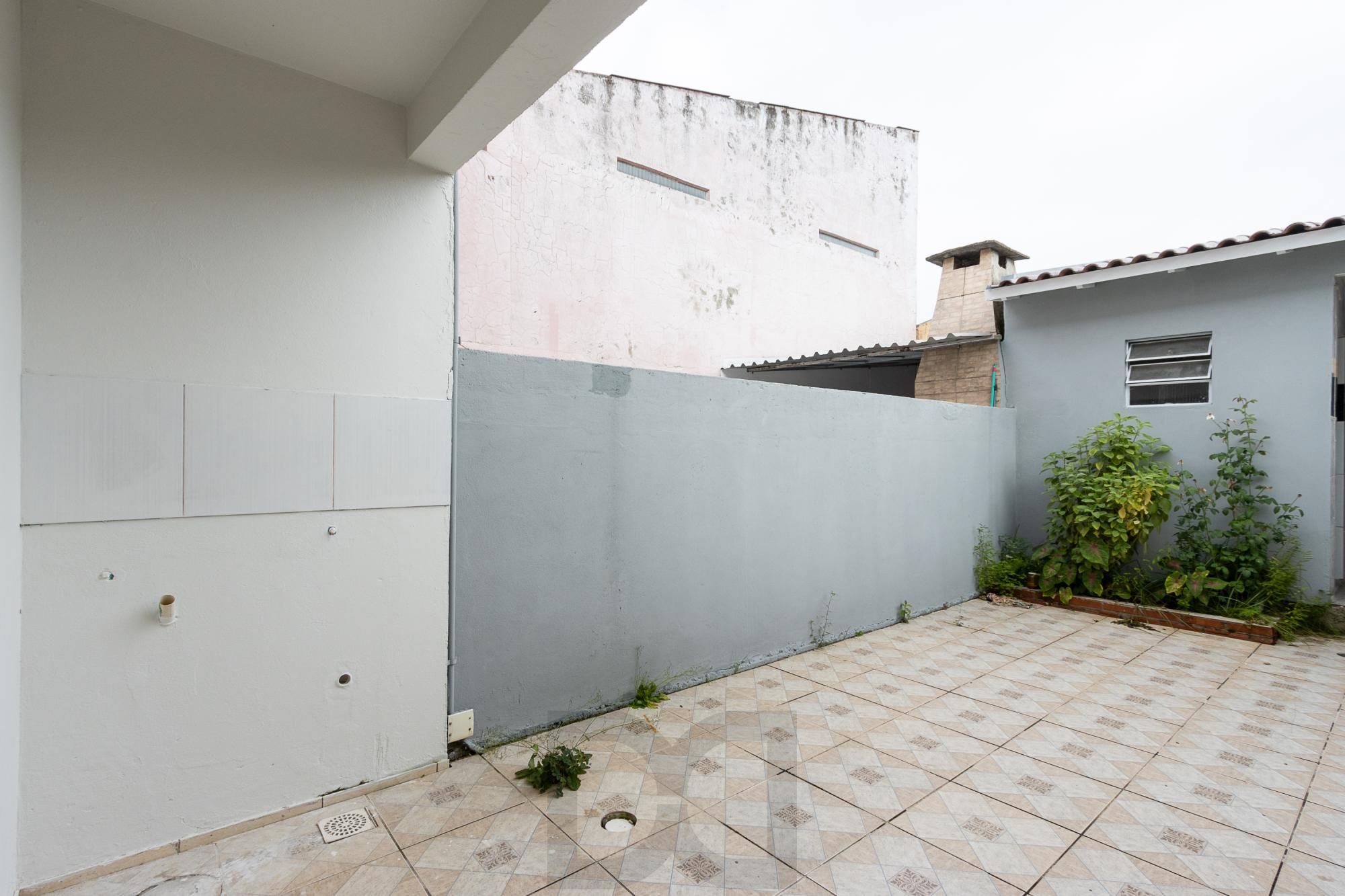 Casa (sobrado), 2 dormitórios, pátio - Bairro Hípica — foto 28