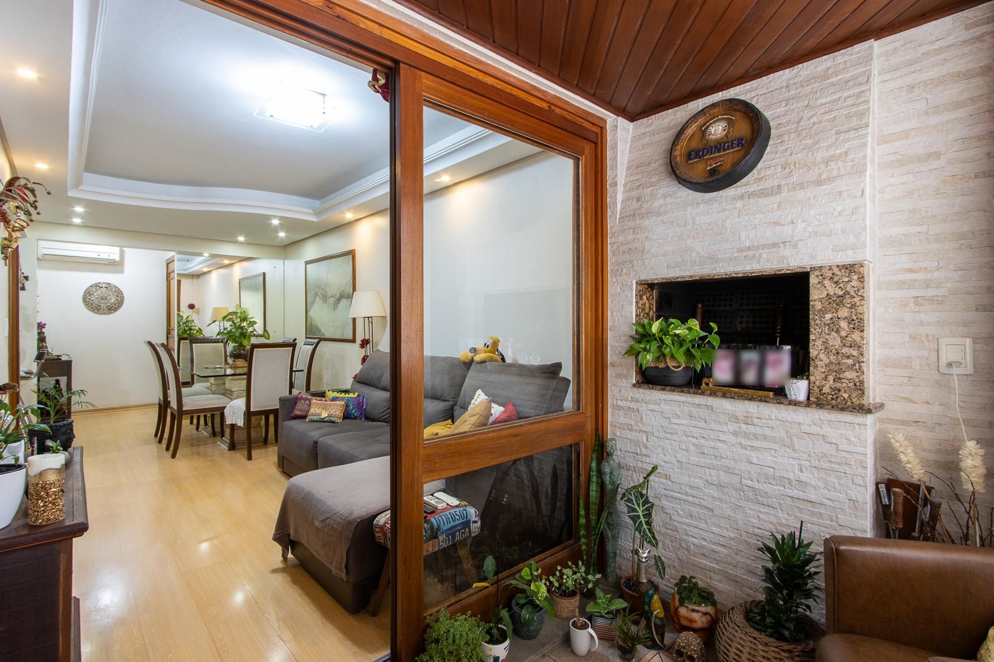 Apartamento de 3 dormitórios, 1 suíte e 3 vagas no bairro Ipanema. — foto 6