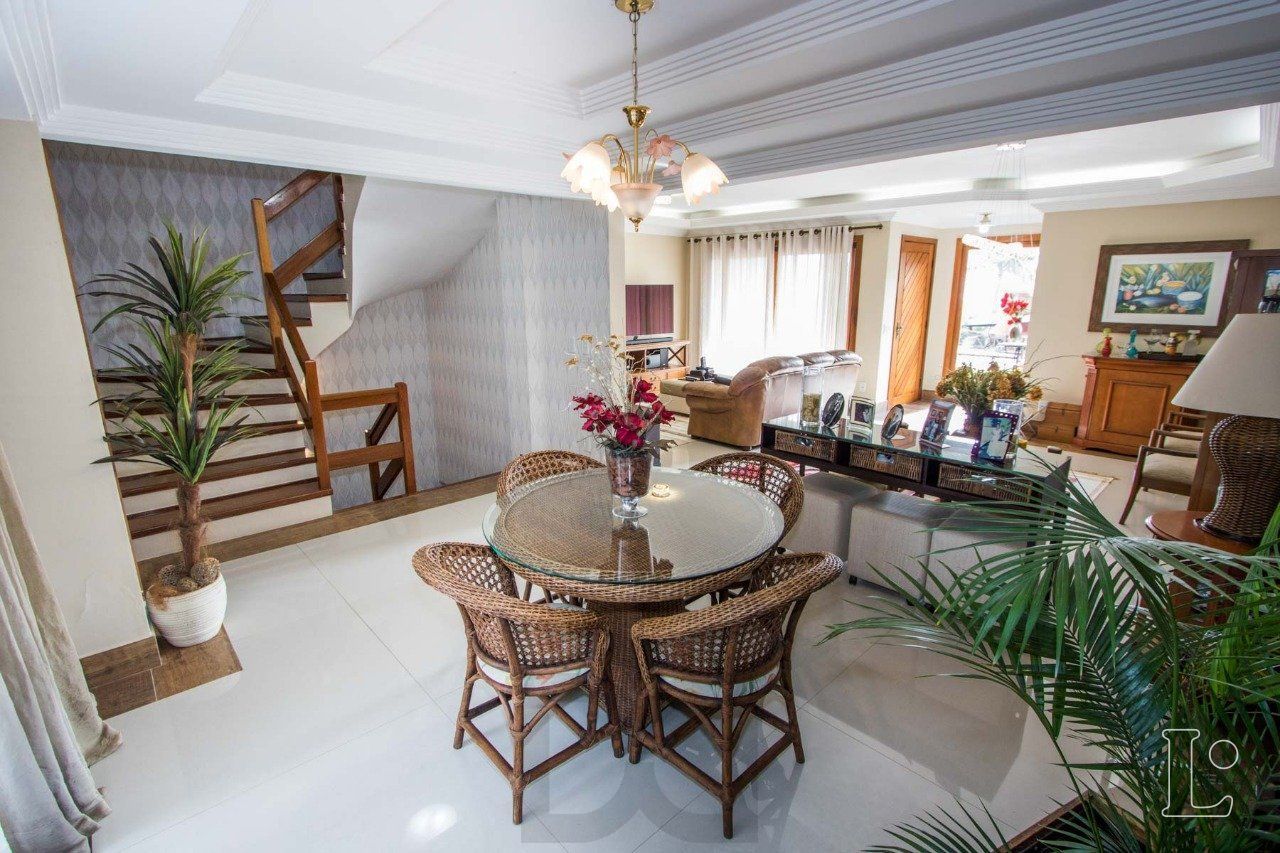 Casa Condominio para Venda - 382.86m², 4 dormitórios, sendo 2 suites, 4 vagas - Cristal — foto 1