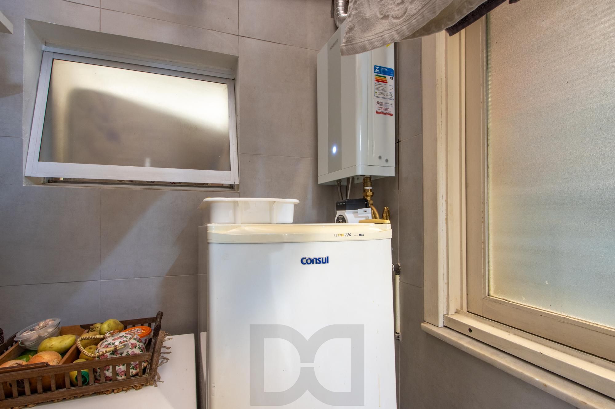APARTAMENTO 3 DORMITÓRIOS - Vista permanente do Guaíba (menor custo benefício por M2). Somente 25 passos da orla. — foto 36