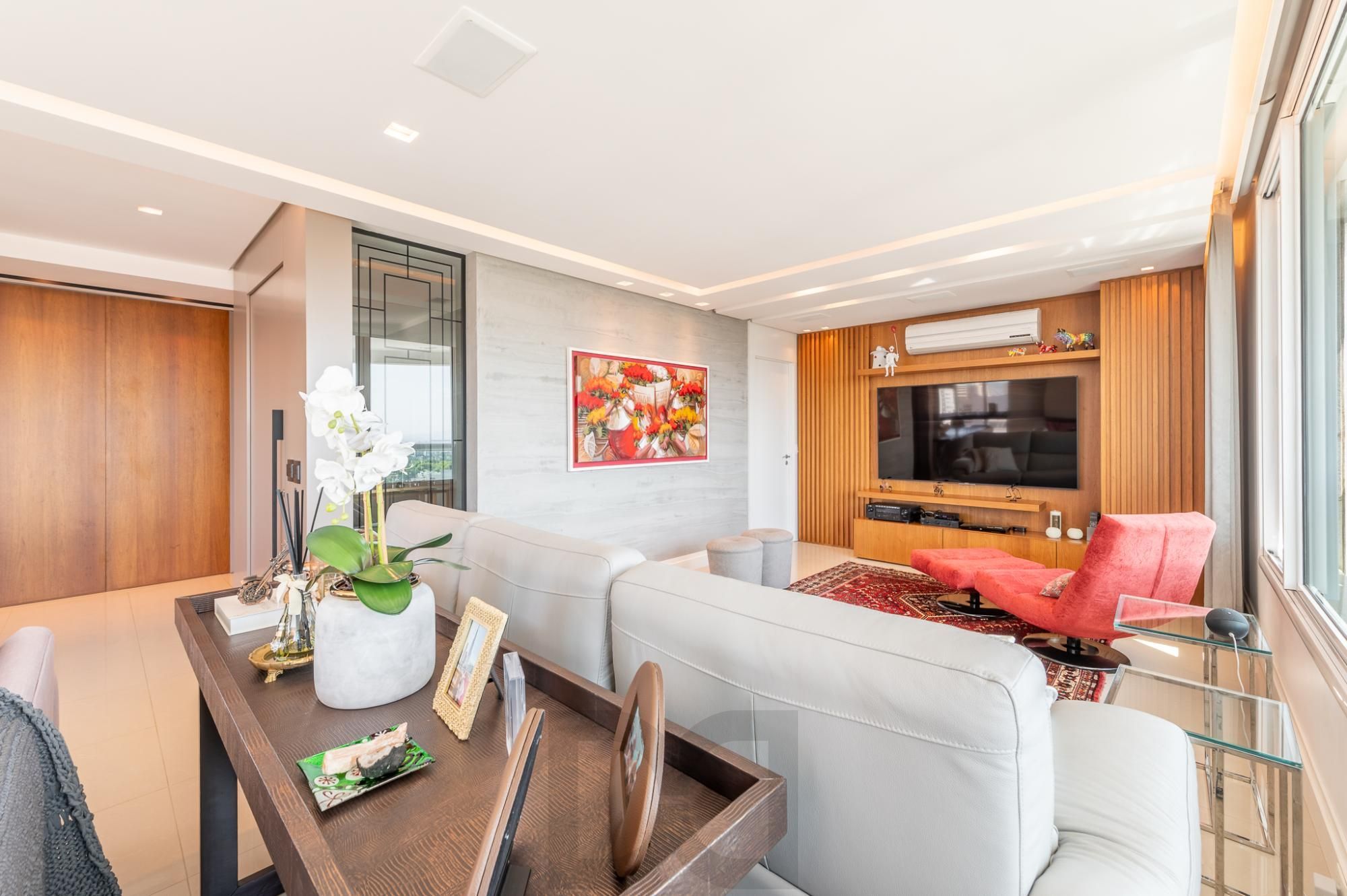 Apartamento com 204m², 3 dorm, 5 vagas no Petrópolis — foto 7