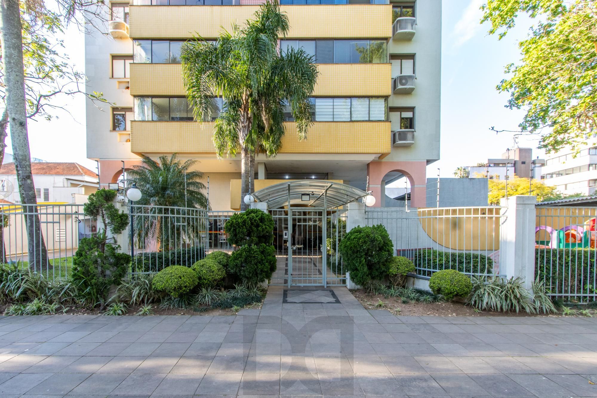 Apartamento 3 Dormitórios com vista definitiva para o Guaíba no bairro Menino Deus - Saúde e Lazer ao Seu Alcanc — foto 34