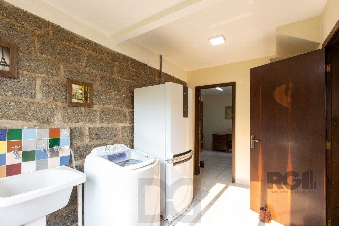 Casa para Venda - 220m², 3 dormitórios, sendo 2 suites, 5 vagas - Espirito Santo — foto 33