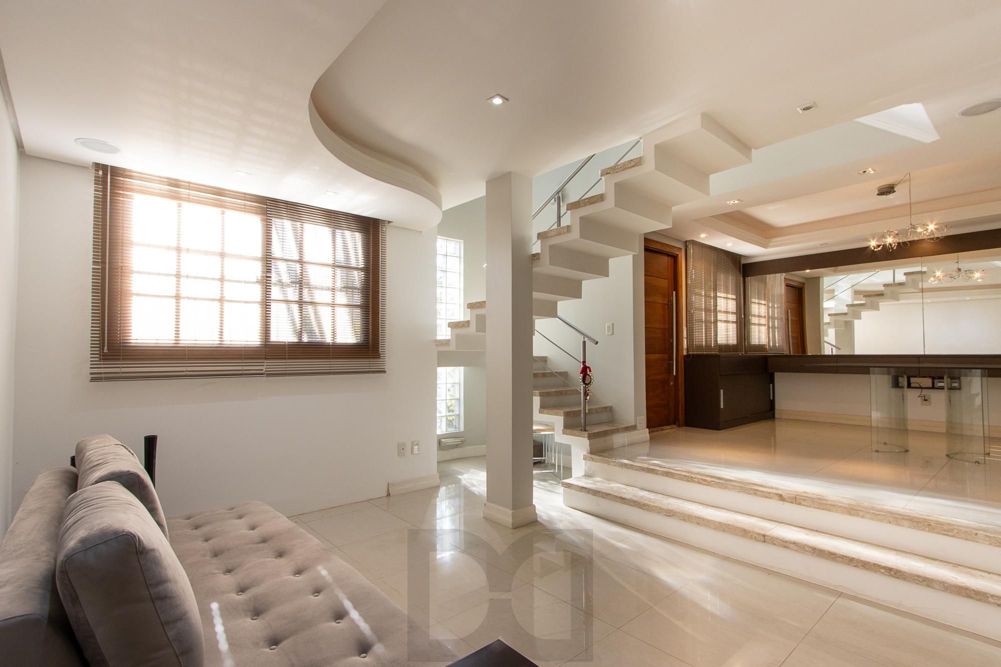 Excelente casa de 3 dormitórios, 1 suíte, pátio, piscina e vaga para 2 carros cobertas. — foto 9