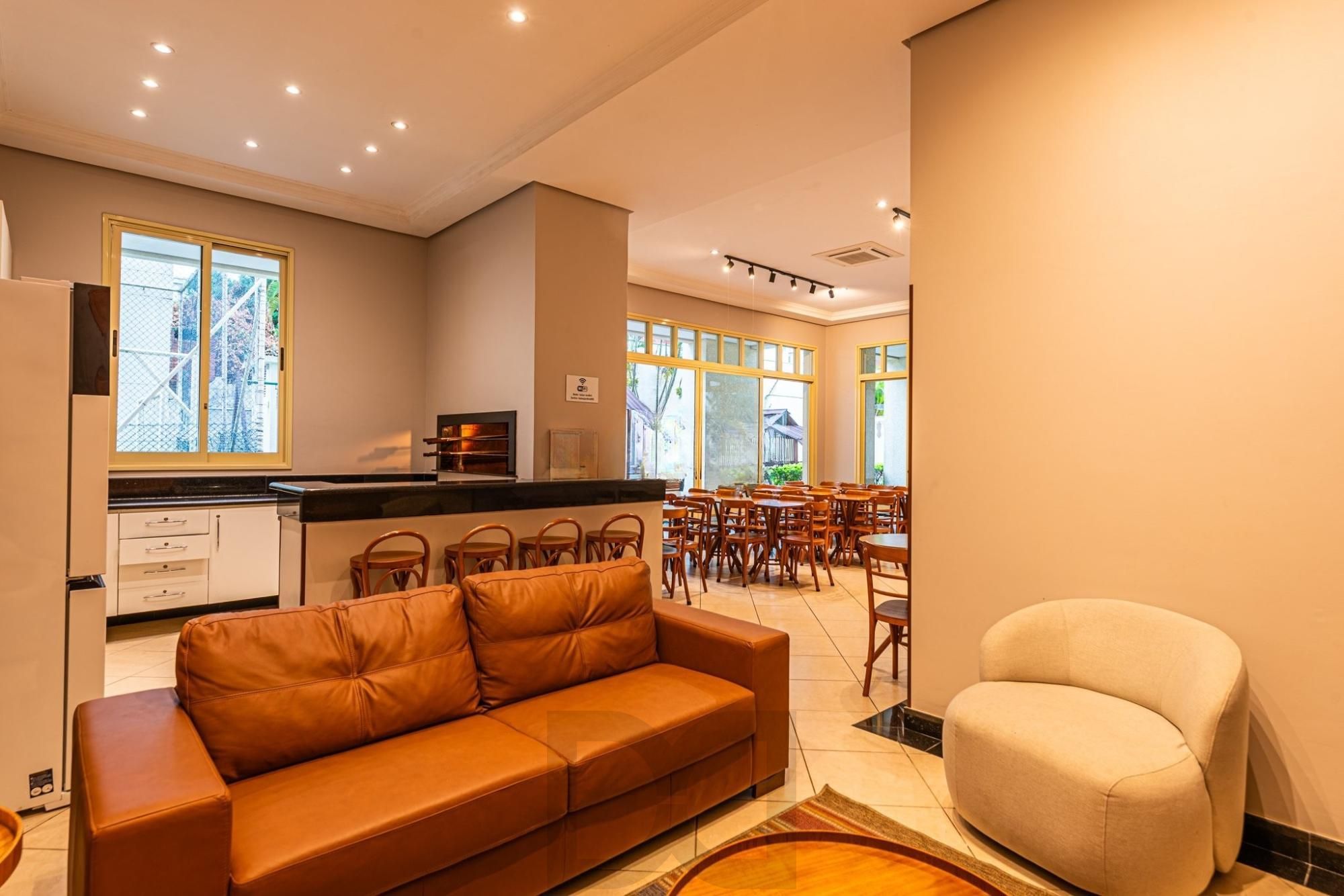 Apartamento com 3 quartos, no bairro Menino Deus — foto 44