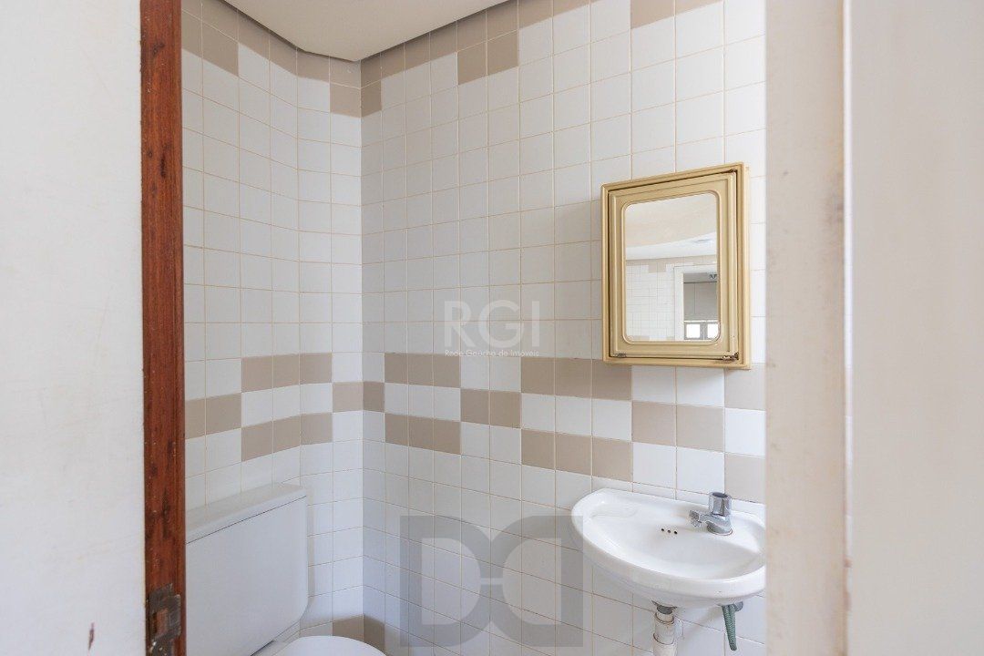 Cobertura para Venda - 302m², 4 dormitórios, sendo 1 suites, 3 vagas - Menino Deus — foto 24