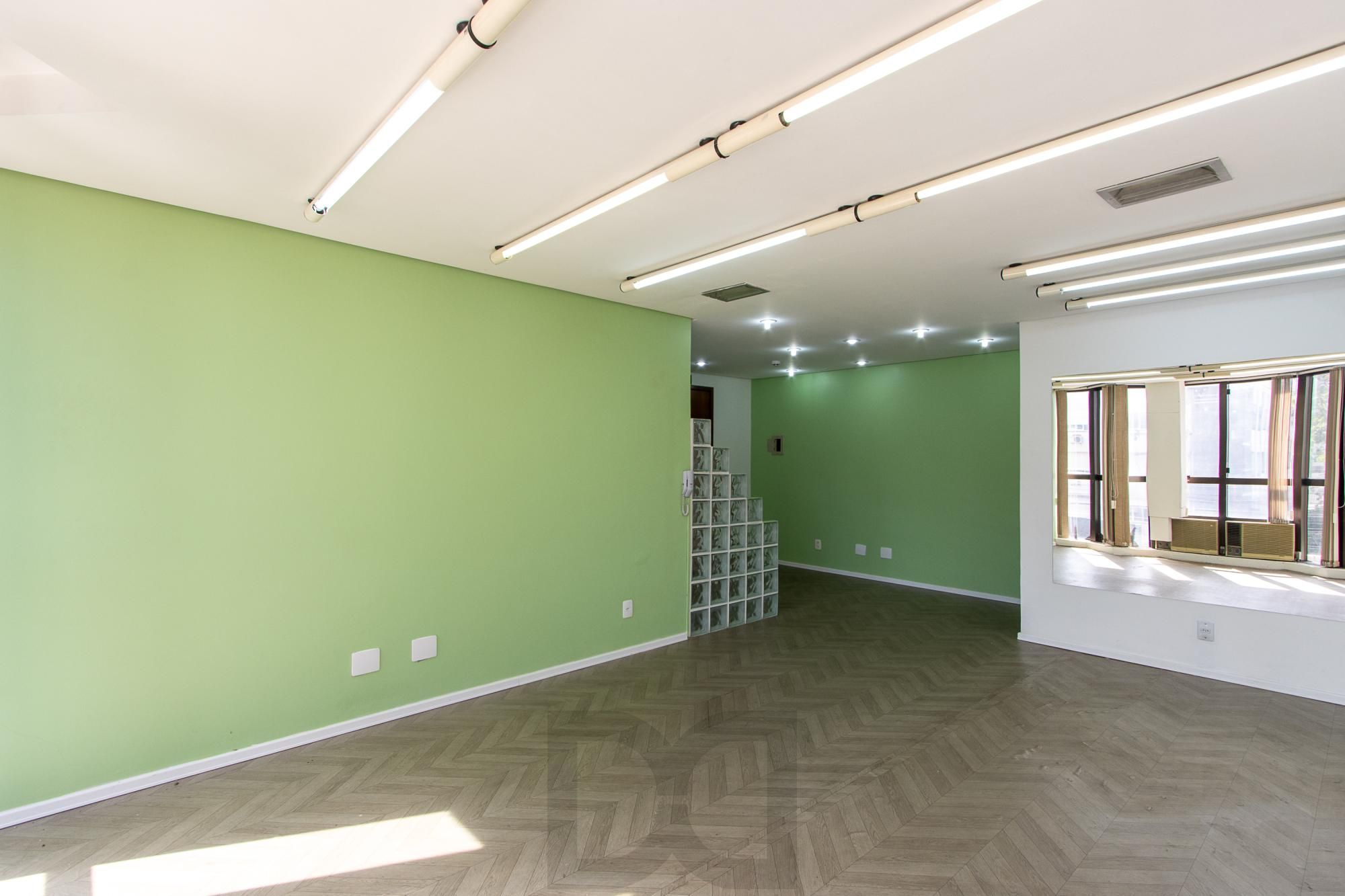 sala com 35,60 m² de área privativa no edifício Erico Veríssimo Center — foto 8