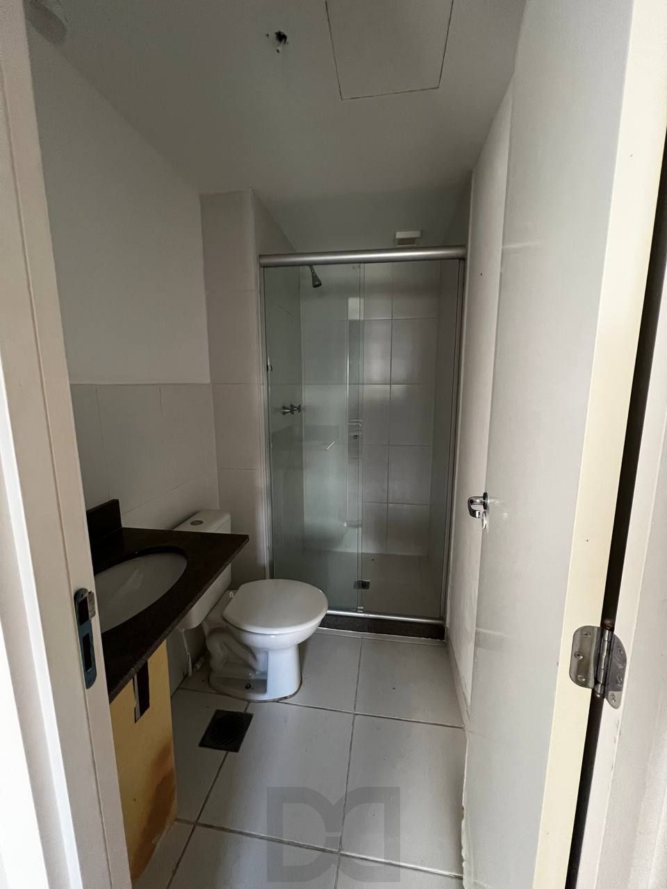 Apartamento de 3 dormitórios transformado em 2, 1 suíte e living com churrasqueira. — foto 7