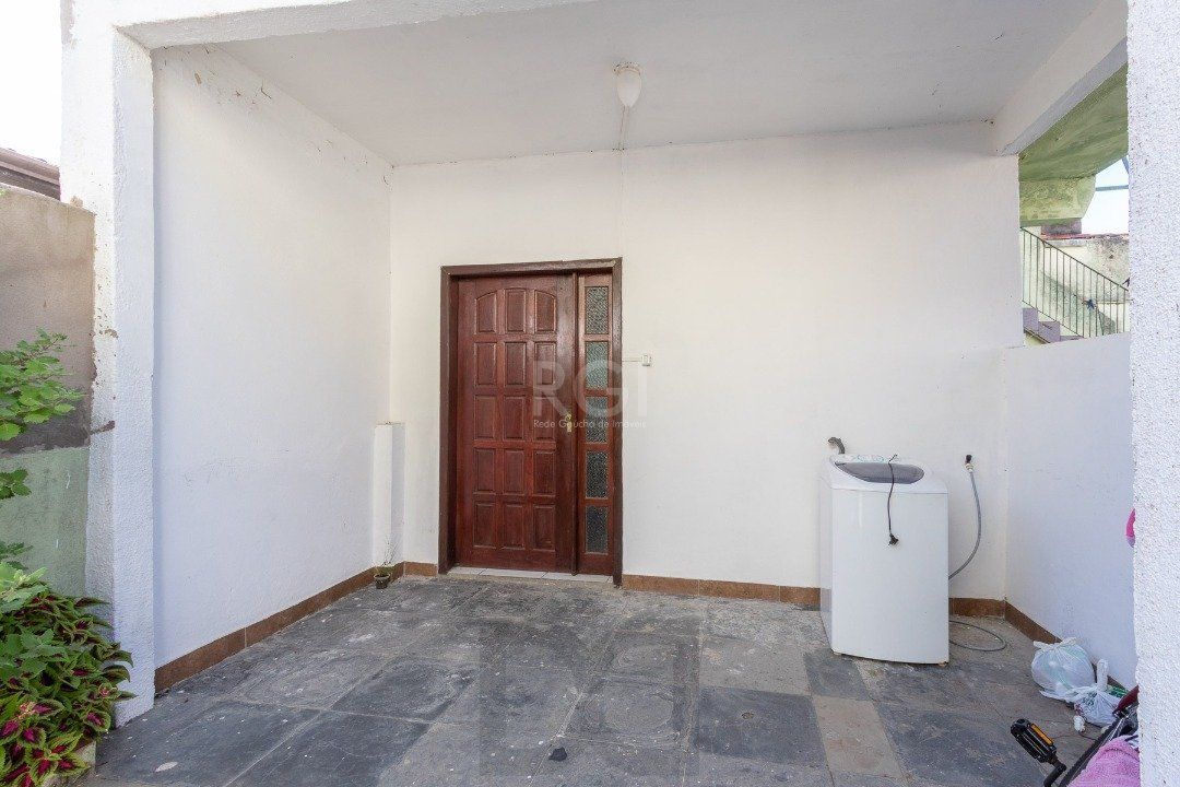 Casa para Venda - 280m², 3 dormitórios, sendo 1 suites, 2 vagas - Nonoai — foto 22