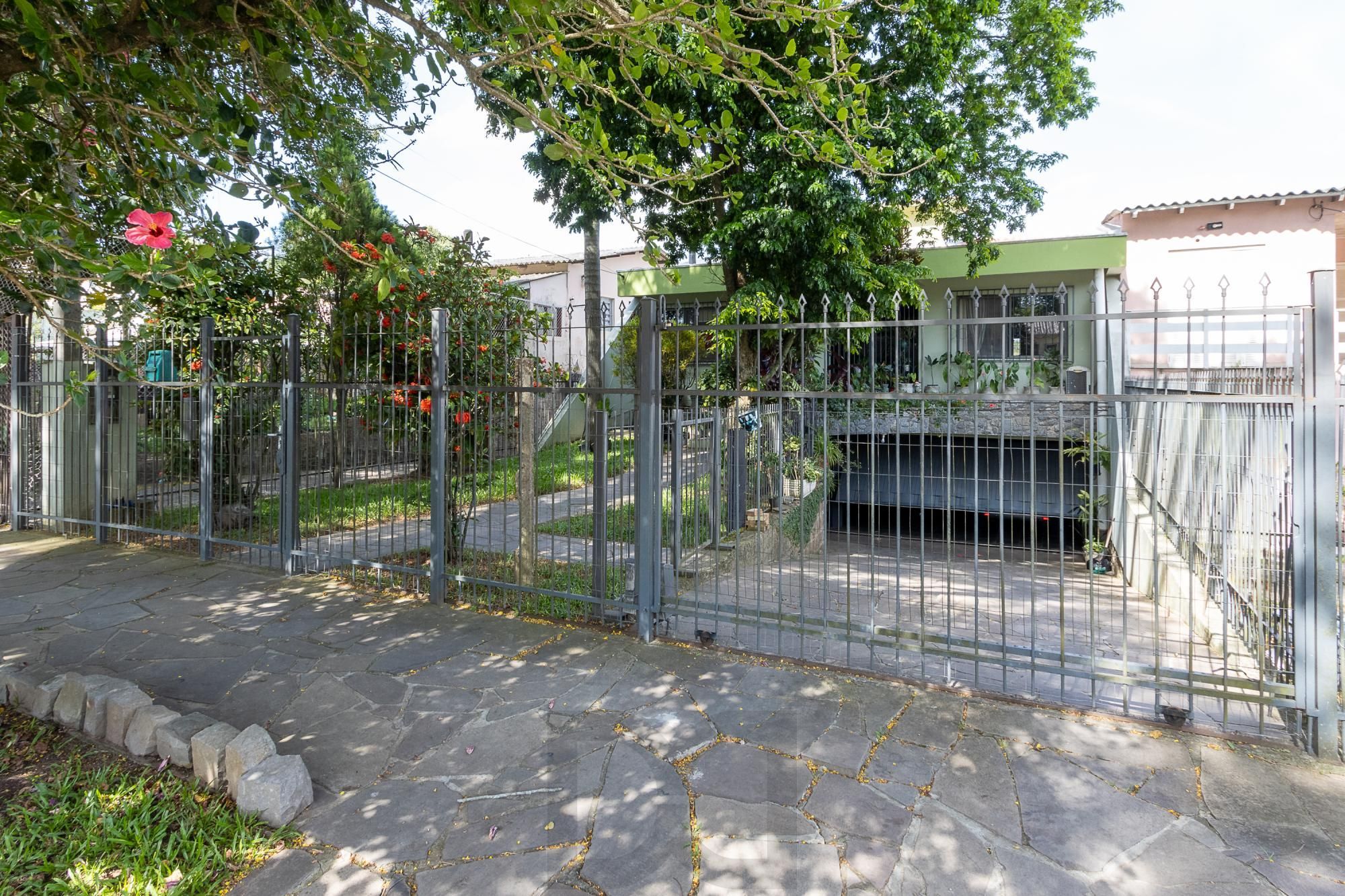 Casa com 3 quartos (1 suite), 4 vagas - Vila Nova — foto 1