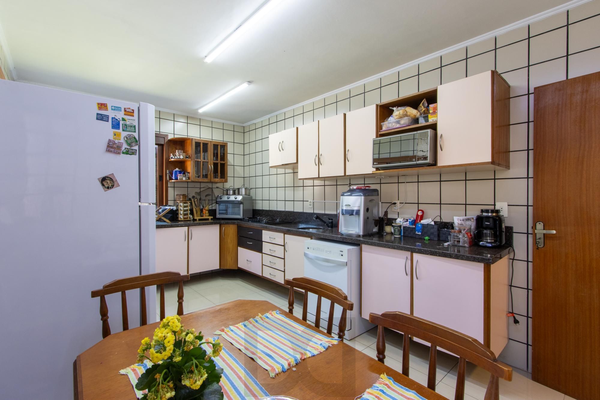 Casa para Venda - 255.68m², 4 dormitórios, sendo 1 suites, 2 vagas - Tristeza — foto 15