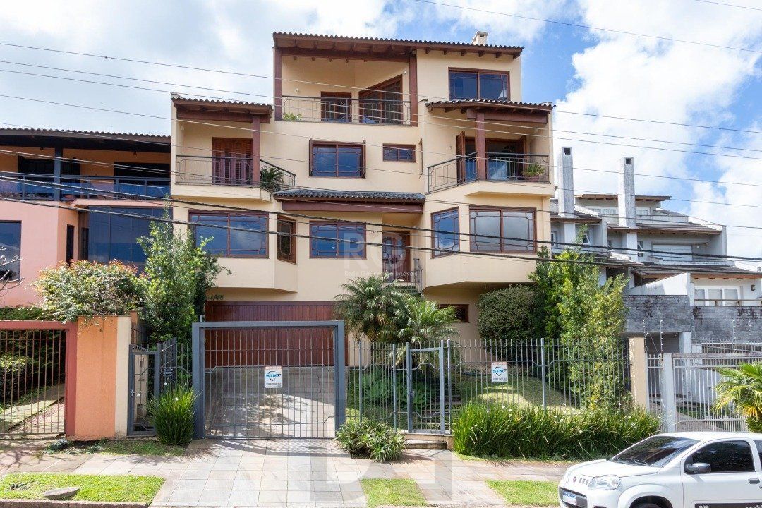 Casa para Venda - 358.78m², 3 dormitórios, sendo 1 suites, 3 vagas - Jardim Isabel — foto 1