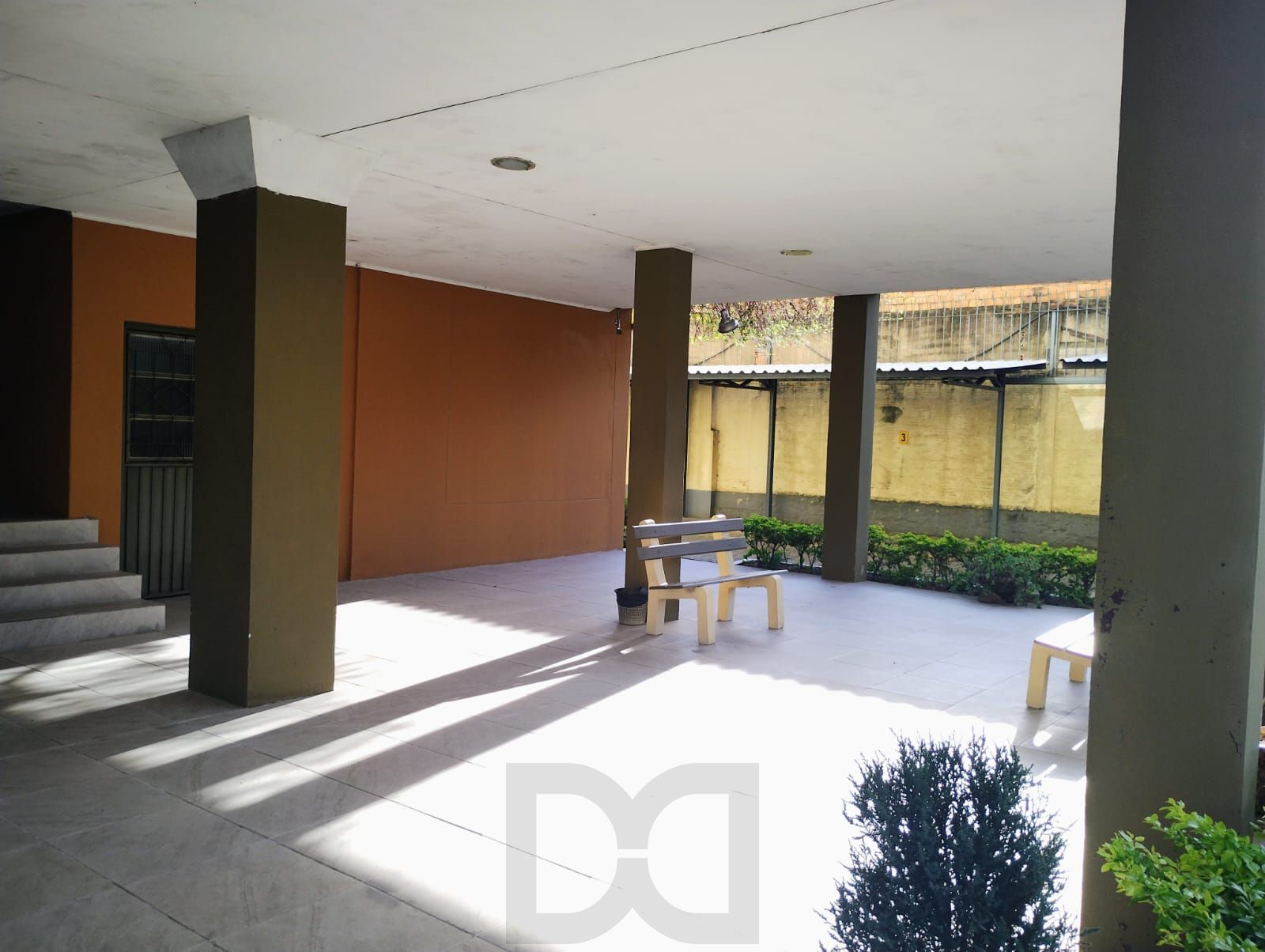 Apartamento de 1 dormitório, de frente, andar alto, elevador, vista para o Lago Guaíba. — foto 2