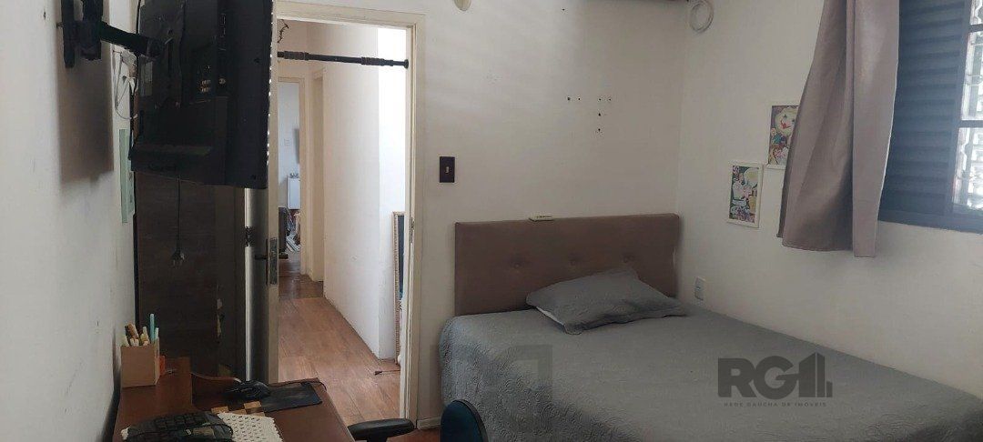 CASA COM EXTENSO PÁTIO NO CAMAQUÃ — foto 7