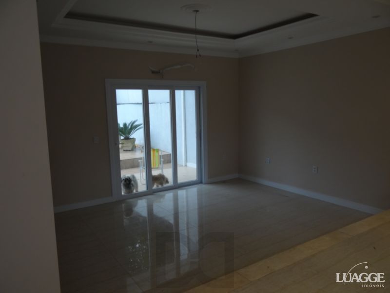 Casa para Venda - 305m², 3 dormitórios, sendo 3 suites, 4 vagas - Nonoai — foto 29