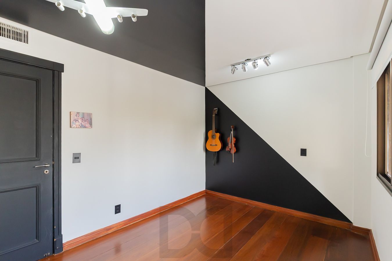 Apartamento 3 dormitórios, 3 vagas e 259 m² no bairro Auxiliadora. — foto 43