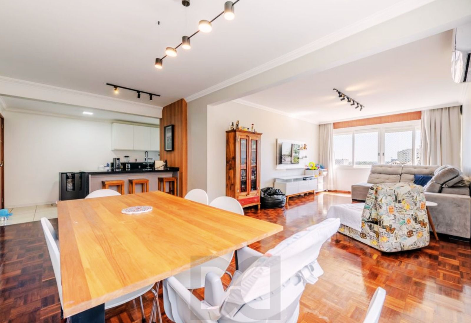 Apartamento com 164.55m², 3 dorm, Moinhos de Vento — foto 1