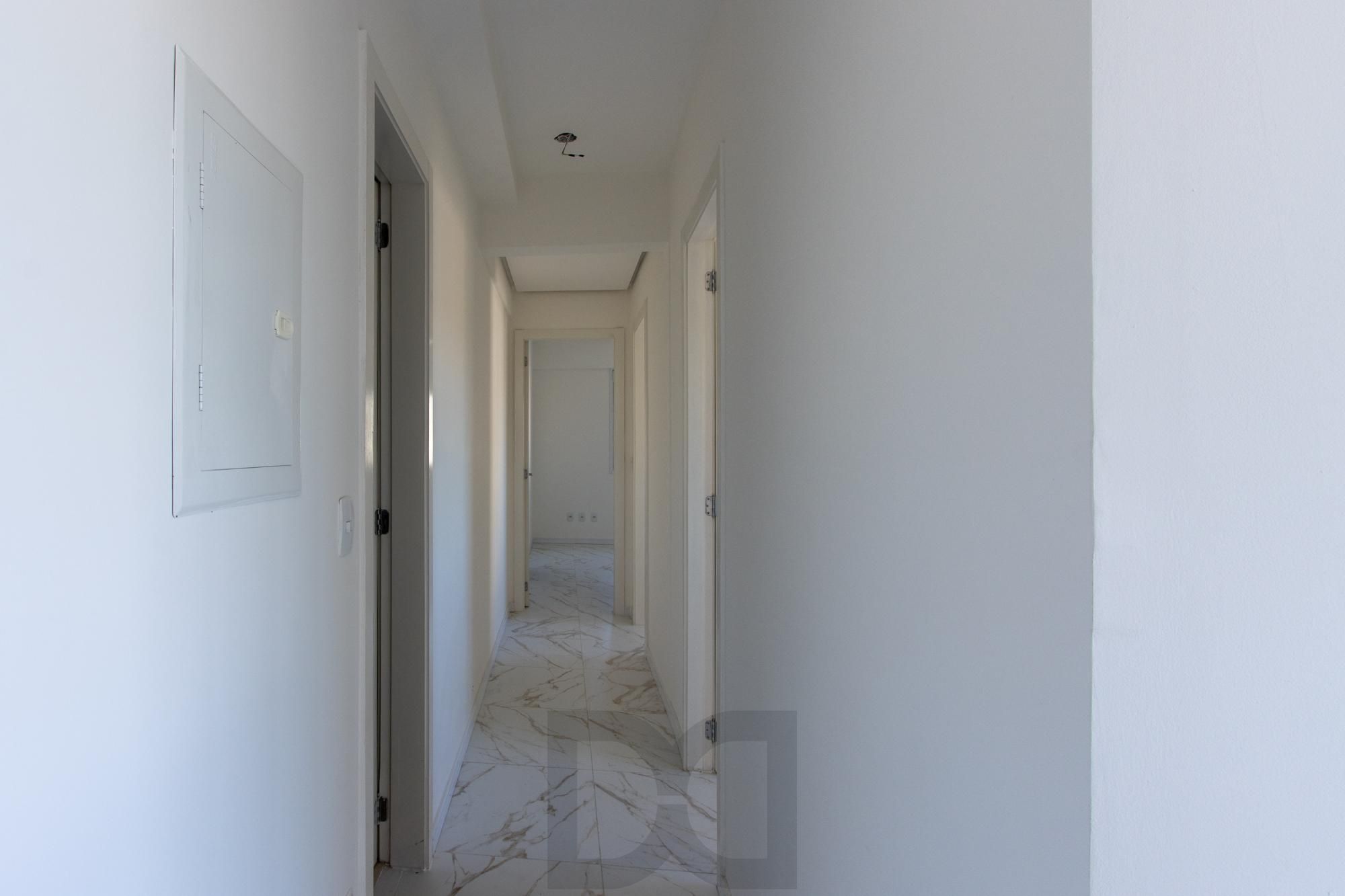 Apto com 3 dormitórios suíte e box coberto ( nunca habitado e reformado ) — foto 10