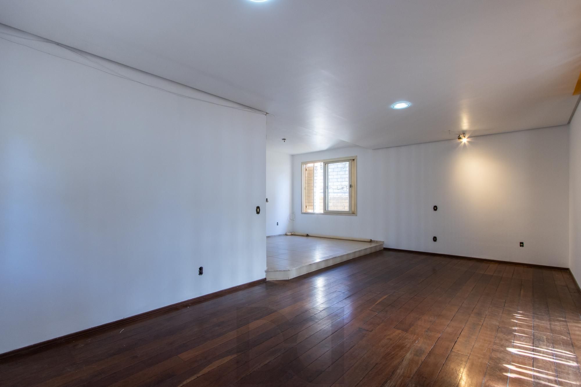 Casa para Venda - 231.72m², 4 dormitórios, sendo 1 suites, 3 vagas - Tristeza — foto 10