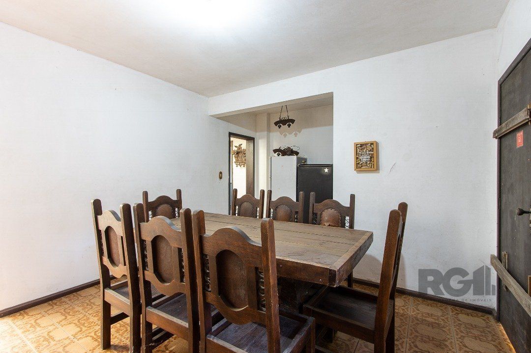 Casa para Venda - 572m², 5 dormitórios, sendo 1 suites, Cavalhada — foto 39