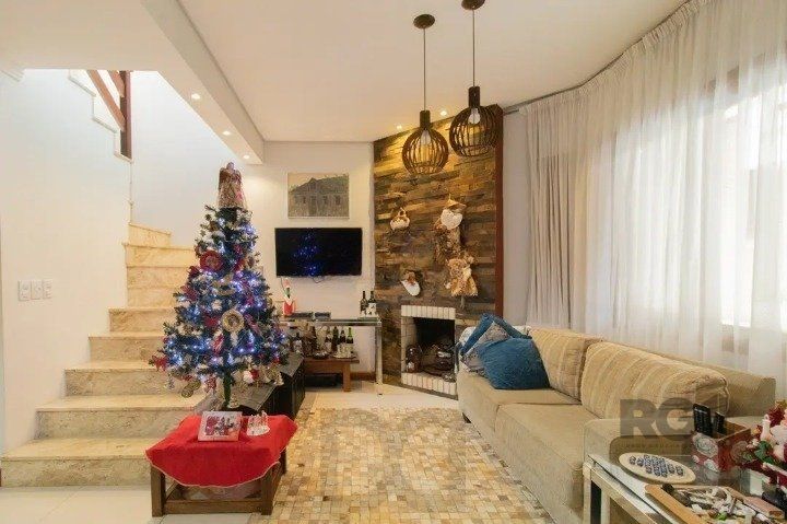 Casa em condomínio na zona sul, 3 quartos, suíte, lareira, churrasqueira, 2 vagas de garagem coberta. — foto 1