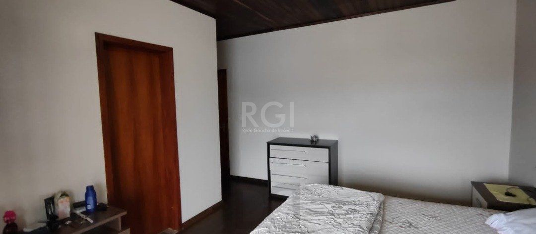 Casa para Venda - 180m², 4 dormitórios, sendo 1 suites, 3 vagas - Campo Novo — foto 17
