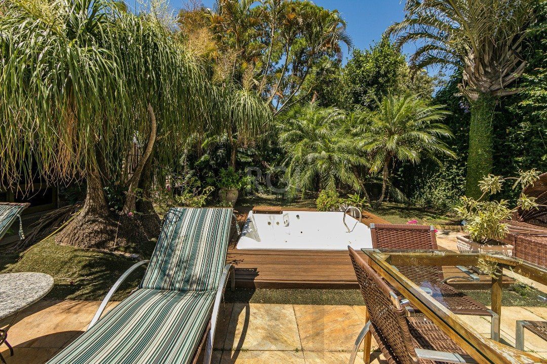 Casa para Venda - 370m², 5 dormitórios, sendo 2 suites, 7 vagas - Vila Assunção — foto 10