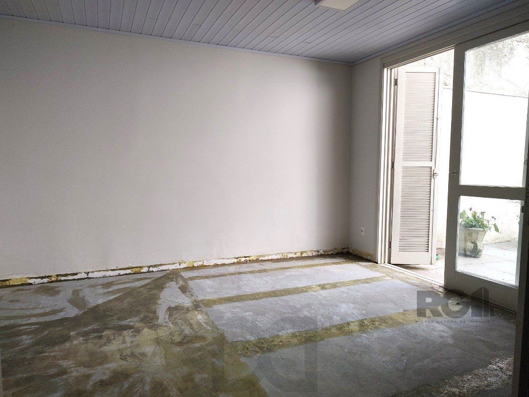 Apartamento Garden, 2 quartos, 1 suite, 2 banheiros, dependência de empregada - Bairro Petrópolis — foto 5