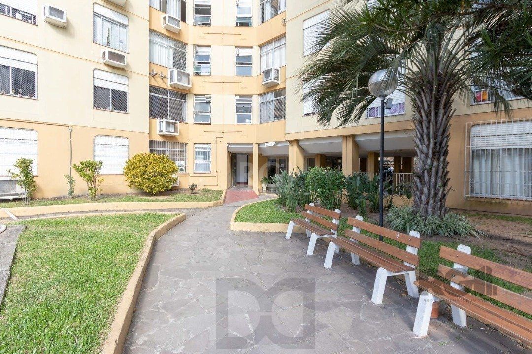 Apartamento de 02 dormitórios com móveis e roupeiros planejados — foto 24