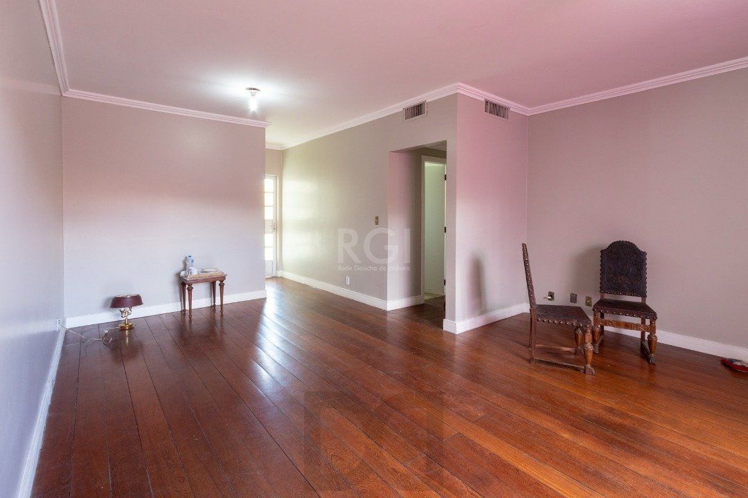 Casa para Venda - 202m², 3 dormitórios, sendo 1 suites, 2 vagas - Cristal — foto 7