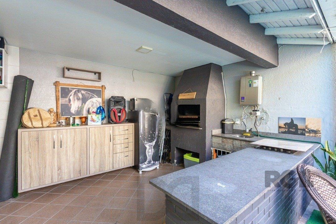BELÍSSIMA CASA 3 SUÍTES NO CORAÇÃO DO BAIRRO TRISTEZA — foto 9