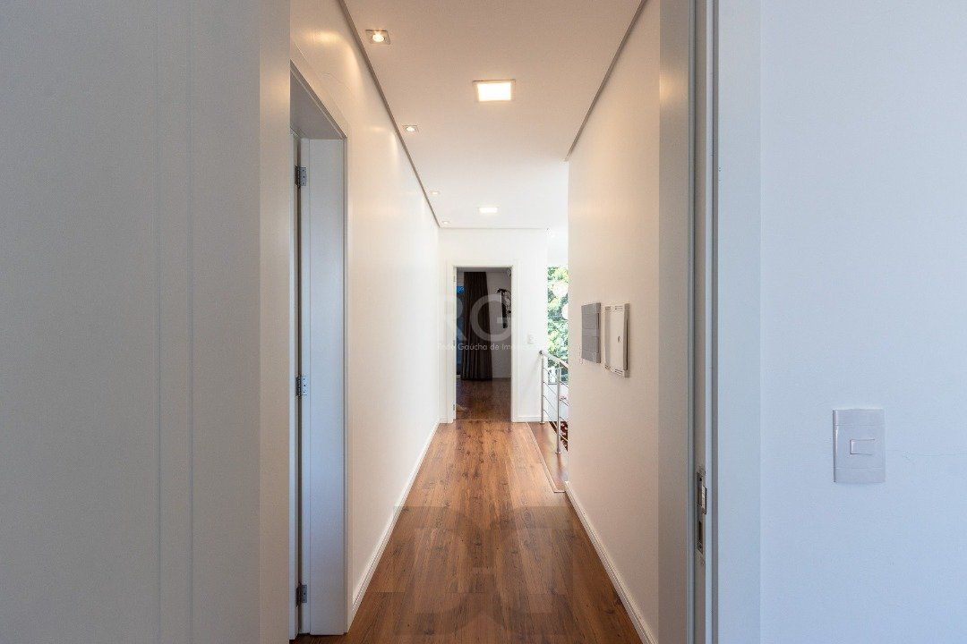 Casa para Venda - 420m², 3 dormitórios, sendo 3 suites, 8 vagas - Ipanema — foto 44