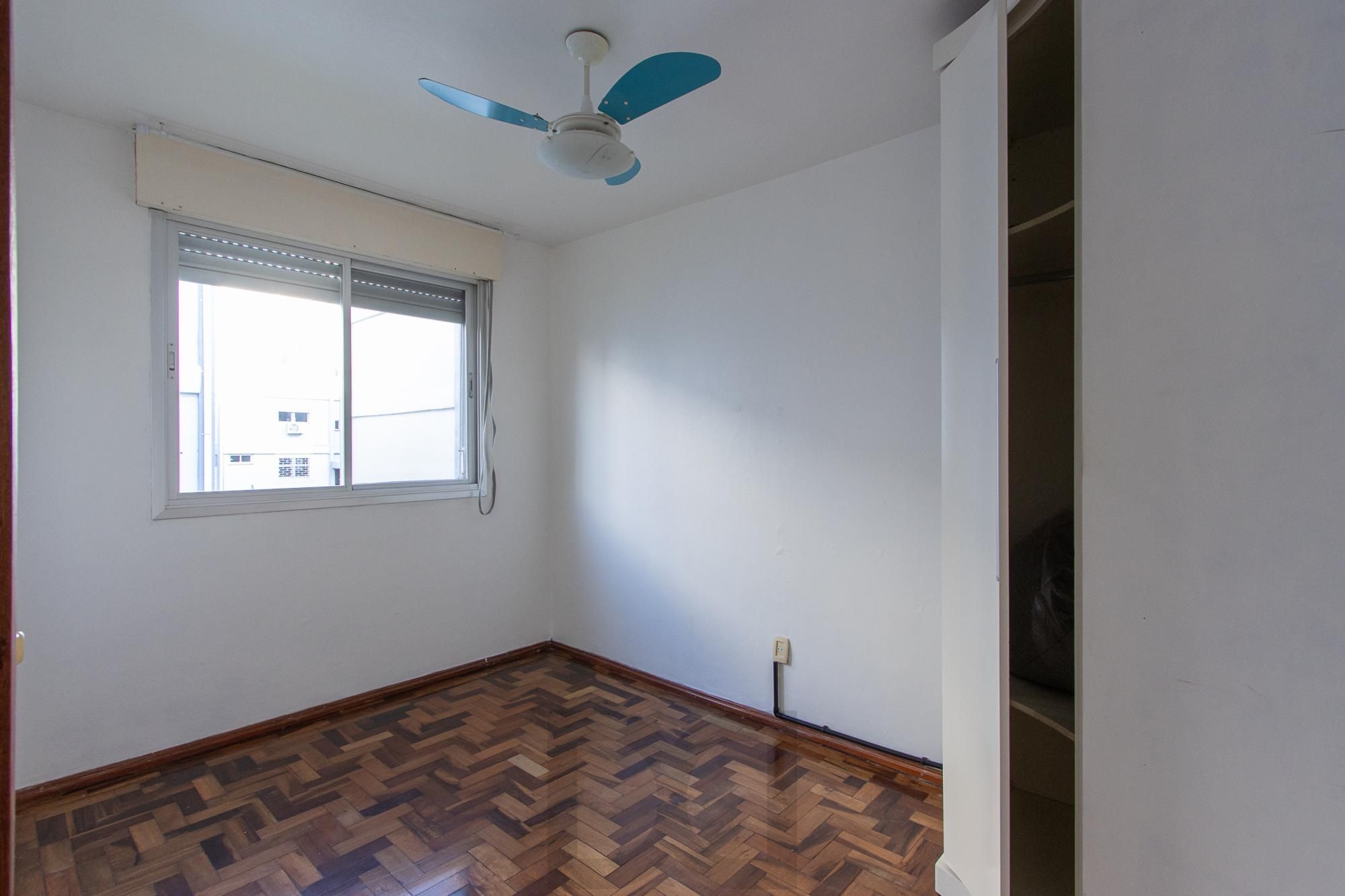 Apartamento de 2 dormitórios no bairro Camaquã. — foto 16