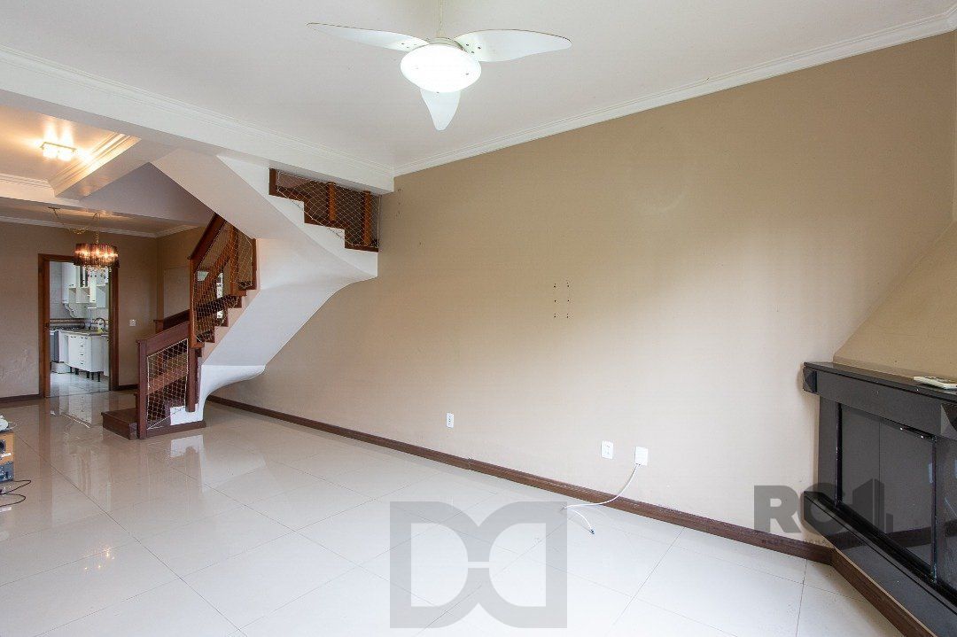 Casa de alvenaria, 3 dormitórios, 1 suíte e pátio com piscina, bairro Espírito Santo. — foto 6