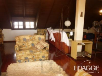 casa com 4 dormitórios, sendo uma suíte , e 530 area privativa — foto 2